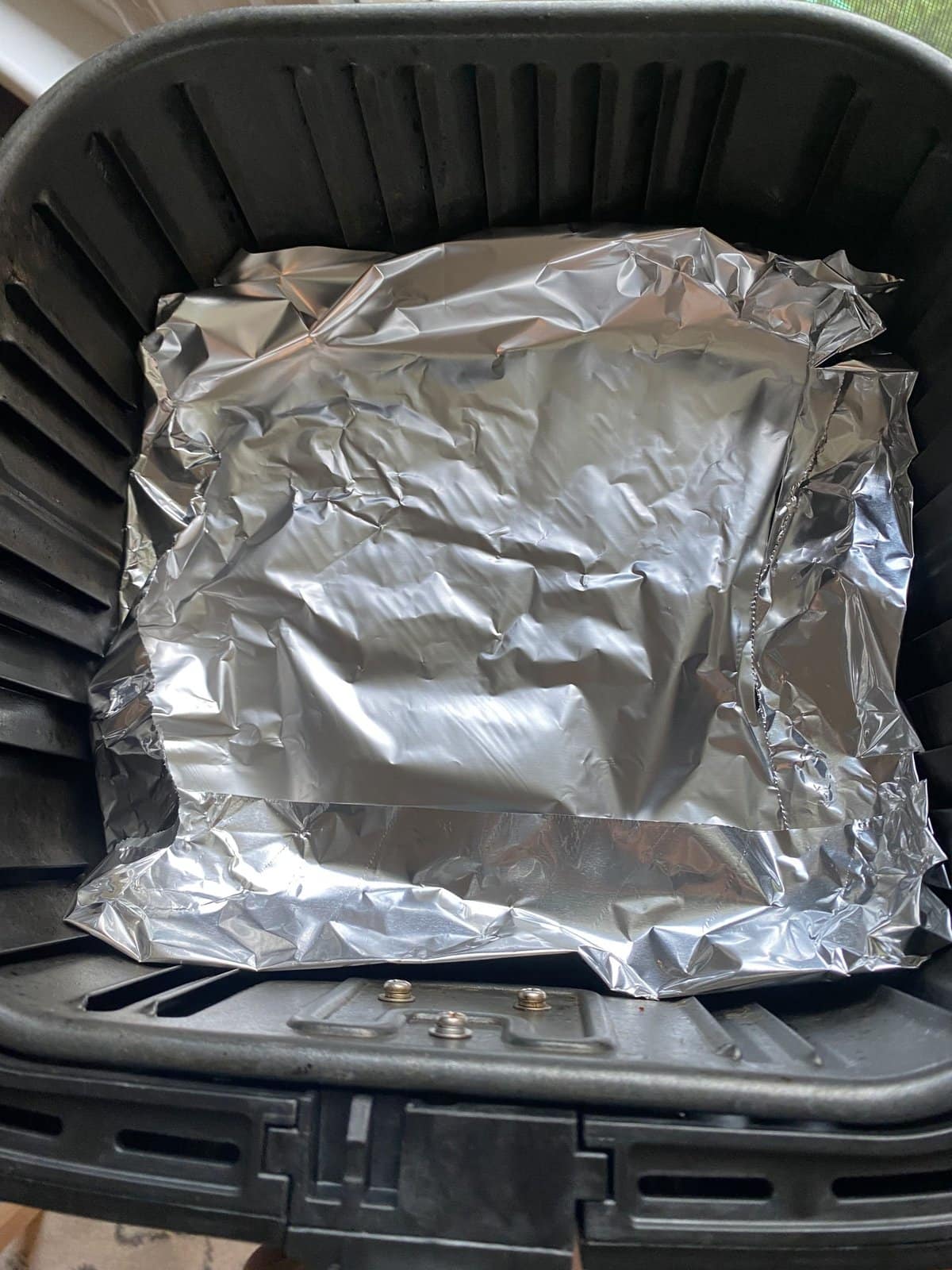 foil in bottom of air fryer