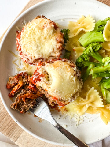 Italian meatloaf mini muffins with pasta